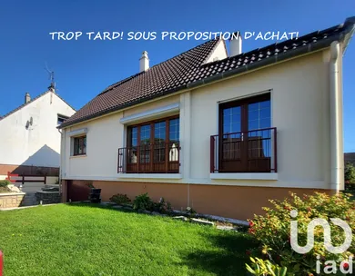 House at Floing (08200)