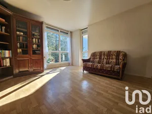 Apartment at Avon (77210)