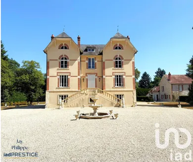 House at Sainte-Montaine (18700)