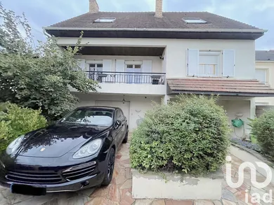 Traditional house in Pontault-Combault (77340)