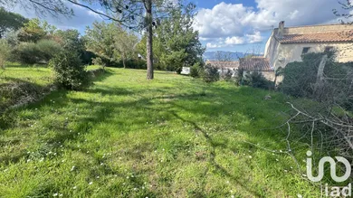 Terrain à bâtir à Trets (13530)