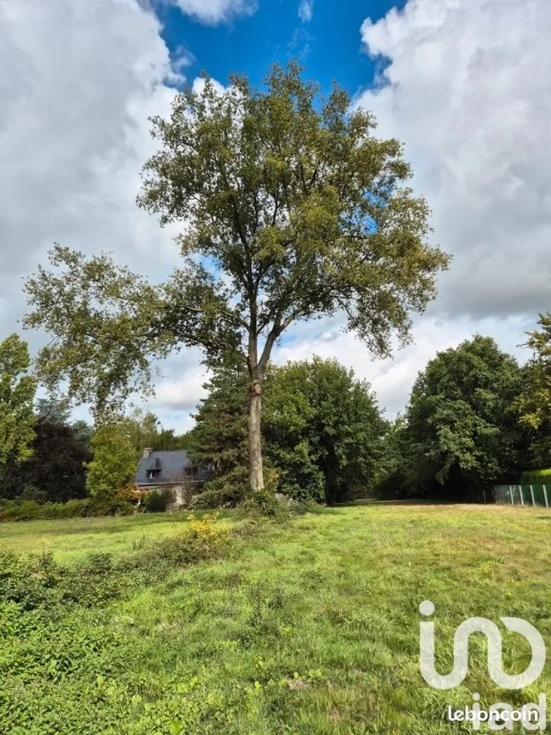 Terrain 8433 m² · à Guipry-Messac · 292 000 €