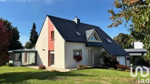 Maison à CHATEAUNEUF-DU-FAOU (29520)