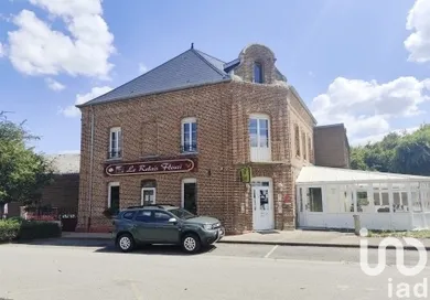 Building at Vervins (02140)