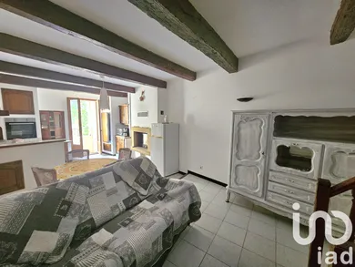Village house in Tulette (26790)
