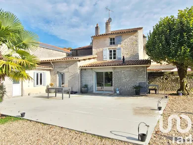 House at La Mothe-Saint-Héray (79800)
