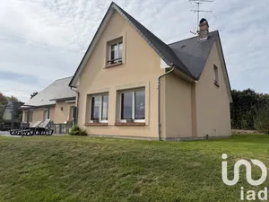 Maison à Équemauville (14600)