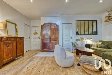 Apartment at Bordeaux (33100)