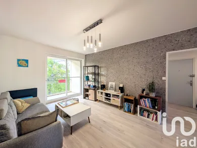 Apartment in Bordeaux (33200)