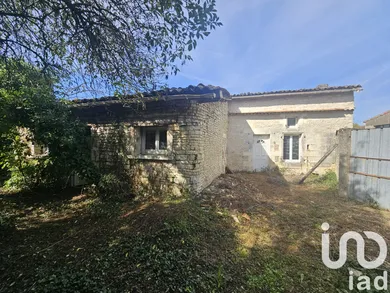 Maison de village à Jauldes (16560)