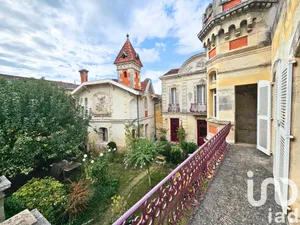 Mansion in Isle-Saint-Georges (33640)