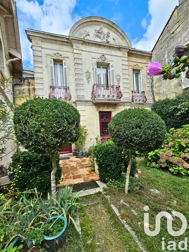 Demeure à Isle-Saint-Georges (33640)