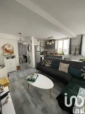 Appartement à Mortefontaine (60128)