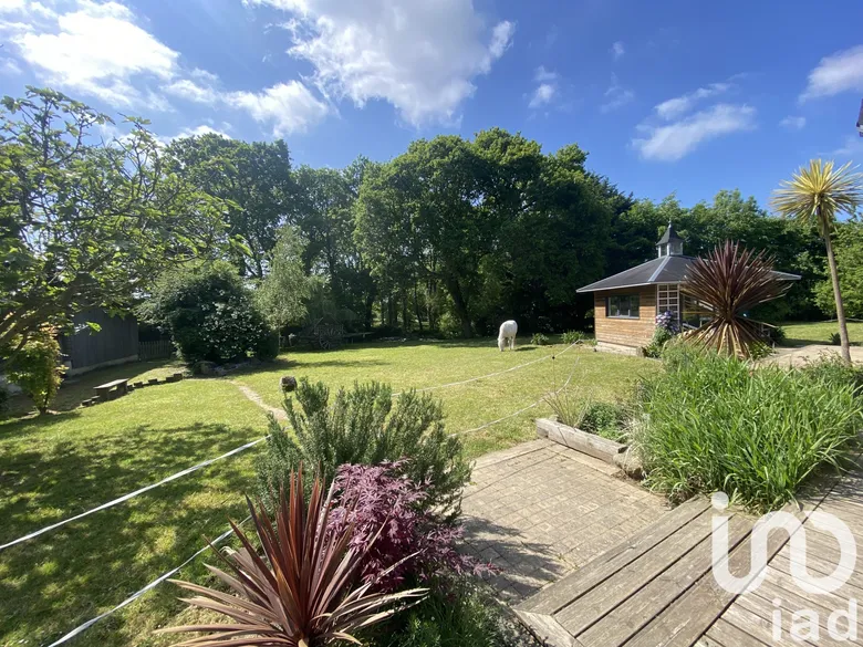 Maison 6 pièces 220 m² · à Pléguien · 220 m² · 399 000 €