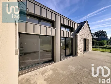 Maison d'architecte à Grandchamps-des-Fontaines (44119)