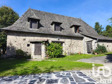 Maison à Puycapel (15340)