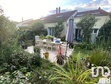 Appartement à Combs-la-Ville (77380)