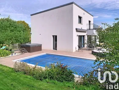 Architectural house at Cherbourg-en-Cotentin (50110)