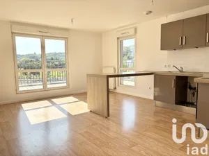 Apartment in Fontenay-le-Fleury (78330)