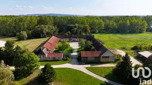 Ferme à La Saulsotte (10400)