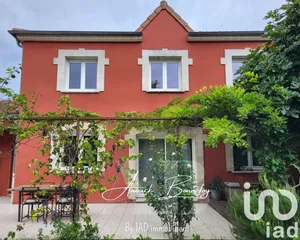 Traditional house in Saint-Paul-lès-Romans (26750)