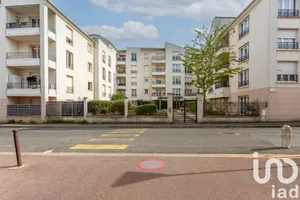 Apartment at Viry-Châtillon (91170)