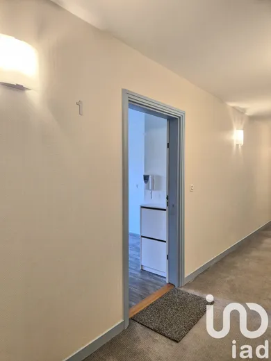 Apartment in Saint-Pierre-du-Perray (91280)