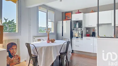 Duplex at Fontenay-aux-Roses (92260)