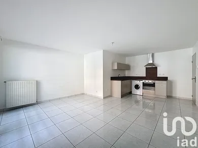 Apartment at Grenoble (38100)