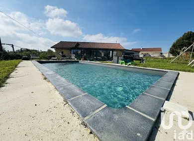 Maison traditionnelle à Pajay (38260)