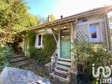 House in Poligny (77167)