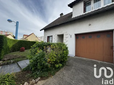 House at Chilly-Mazarin (91380)