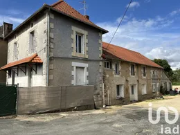 Immeuble à Savigné (86400)