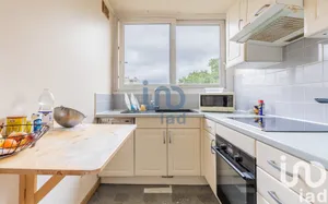 Apartment at Savigny-sur-Orge (91600)