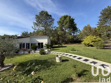 Mansion at Le Fleix (24130)