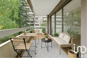 Apartment at Paris (75019)