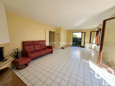 House in Le Pecq (78230)