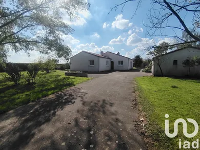 Maison traditionnelle à Vieillevigne (44116)