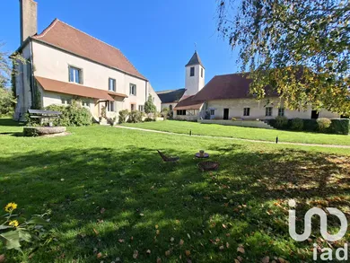 Mansion at Verdun-sur-le-Doubs (71350)