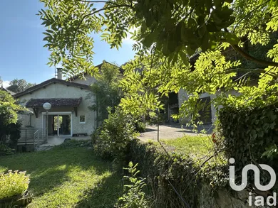 Park home at Saint-Aupre (38960)