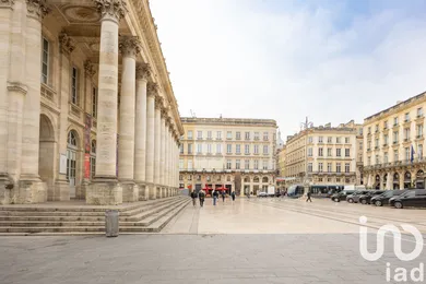 Building at Bordeaux (33000)