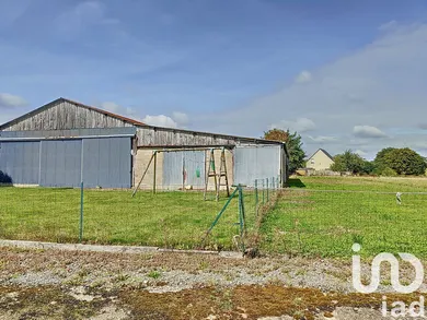 Land at Val-d'Izé (35450)