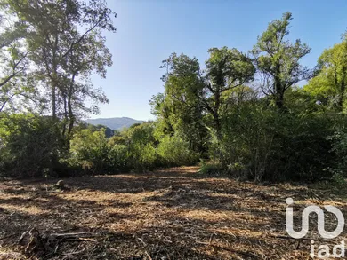 Terrain à bâtir à Eysus (64400)