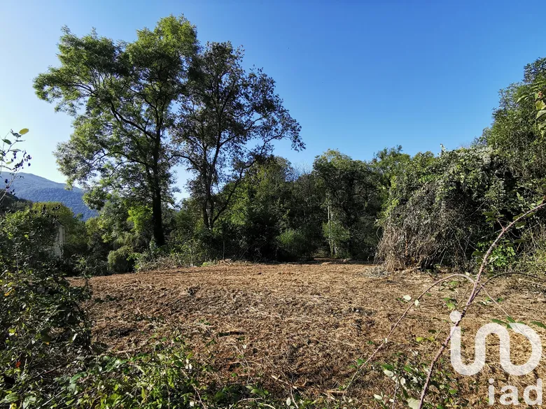 Terrain à bâtir à Eysus (64400) · 65 000 €