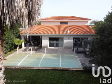 House at Claira (66530)