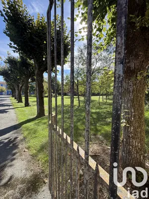 Mansion at Saint Ouen D'Aunis (17230)