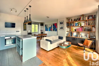 Apartment at Caluire-et-Cuire (69300)