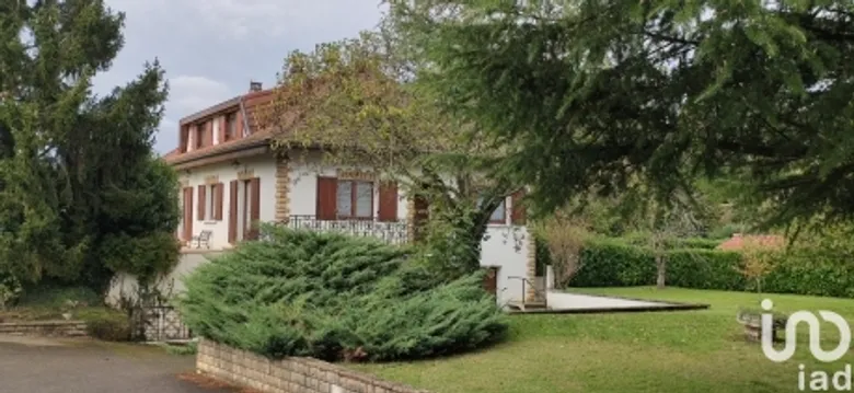 Maison 8 pièces 184 m² · à Saint-Siméon-de-Bressieux · 184 m² · 368 900 €