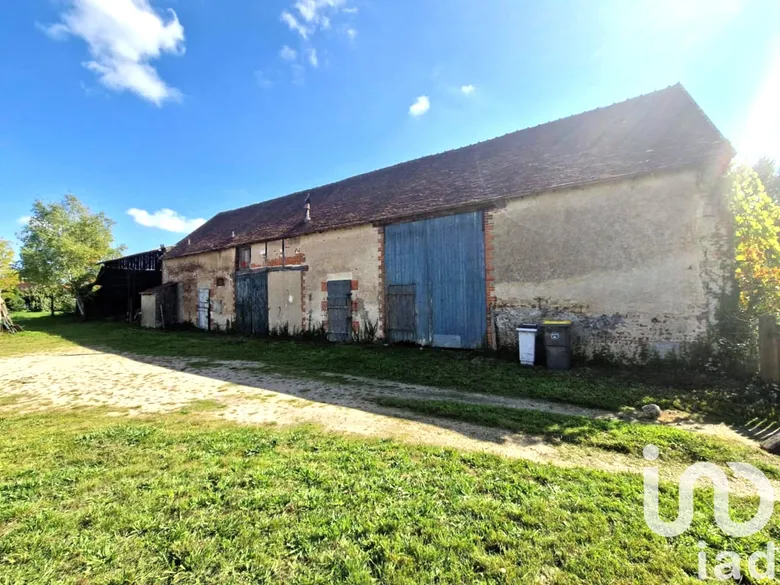 Maison 2 pièces 230 m² · à Bray-en-Val · 230 m² · 63 999 €