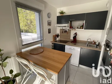 Apartment in Parempuyre (33290)